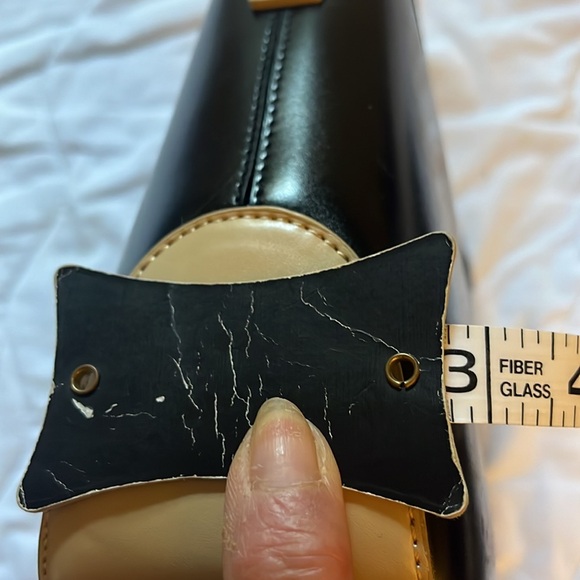 NWOT! Daniela Moda Black and Beige Leather Handbag. - Picture 7 of 11